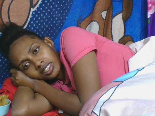 ninie1a live webcam show