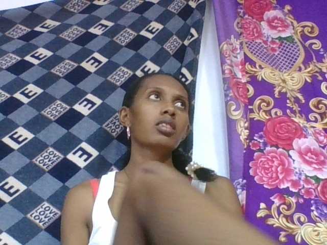 ninie1a Live Cam on BongaCams