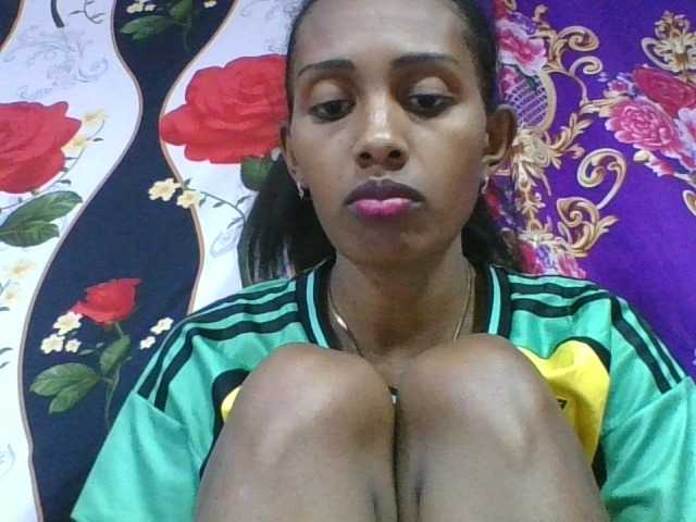 ninie1a live webcam show