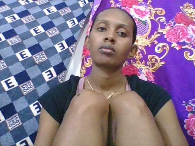 ninie1a live cam on BongaCams