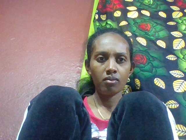 ninie1a webcam bongacams model stream image