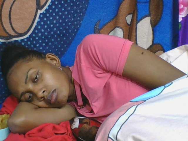 ninie1a live webcam show