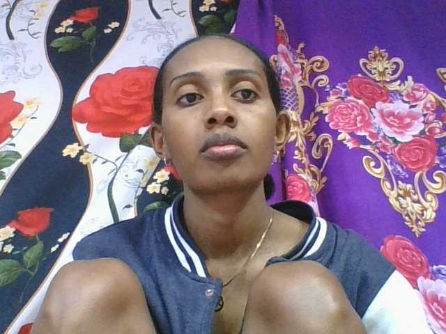 ninie1a live webcam show