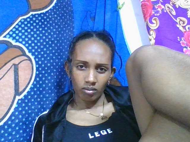 ninie1a live cam on BongaCams