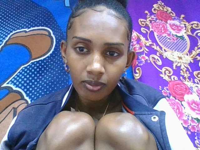 ninie1a live webcam show