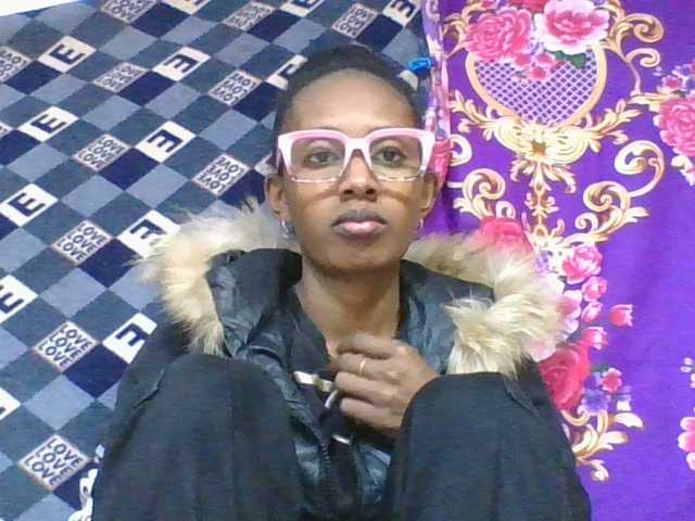 ninie1a live cam on UnifiedCams