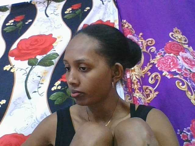 ninie1a live cam preview