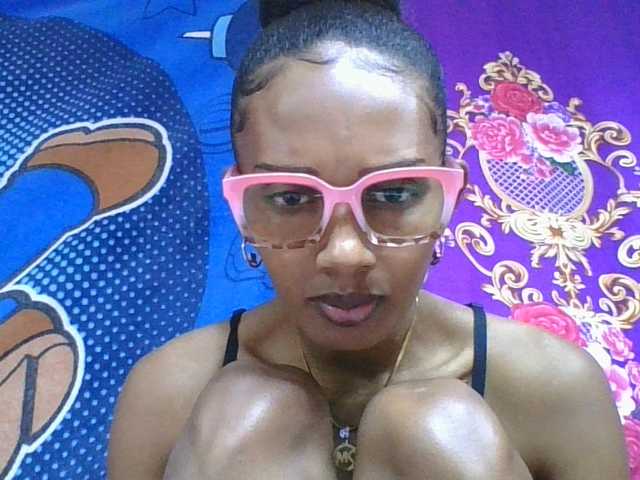 ninie1a Live-Cam auf BongaCams