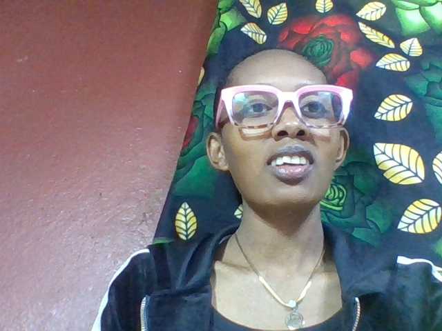 ninie1a live cam preview