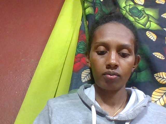 ninie1a live cam on BongaCams