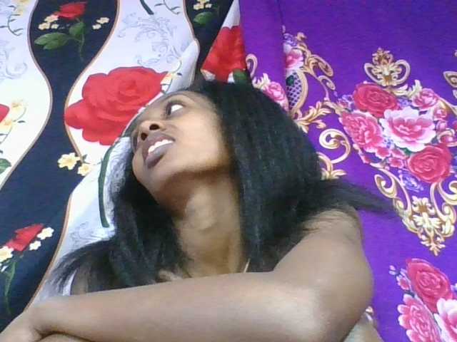 ninie1a live webcam show