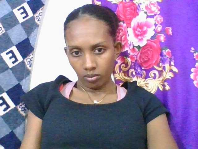 ninie1a live cam on BongaCams