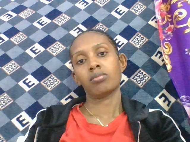 ninie1a live cam on BongaCams