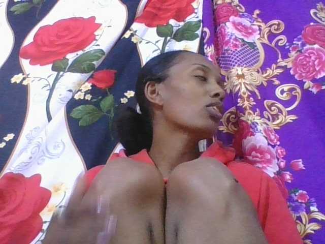 ninie1a live cam preview