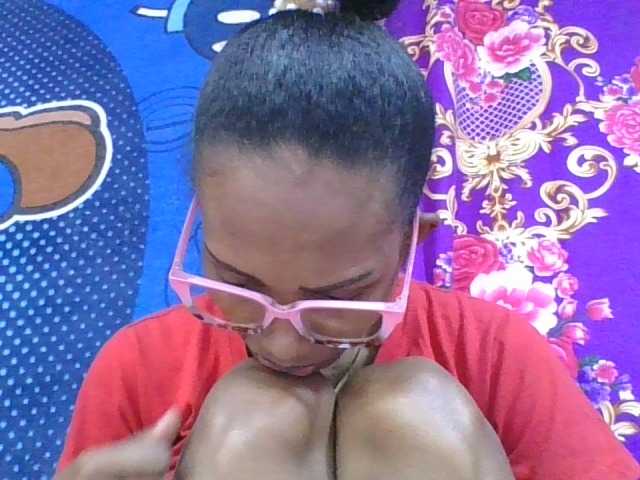 ninie1a live webcam show