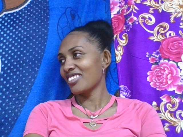 ninie1a live webcam show