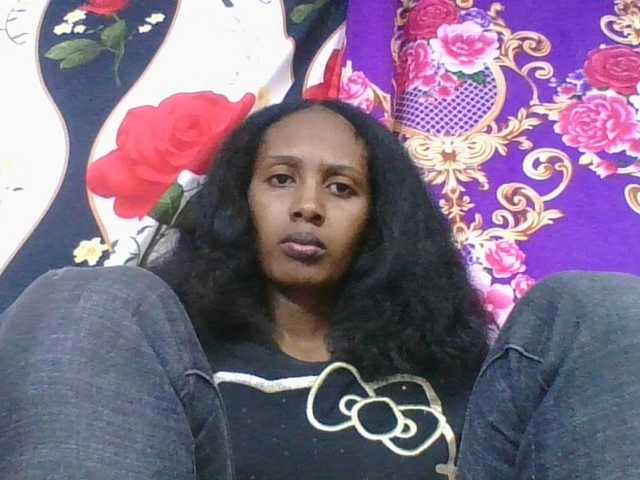 ninie1a live cam on BongaCams