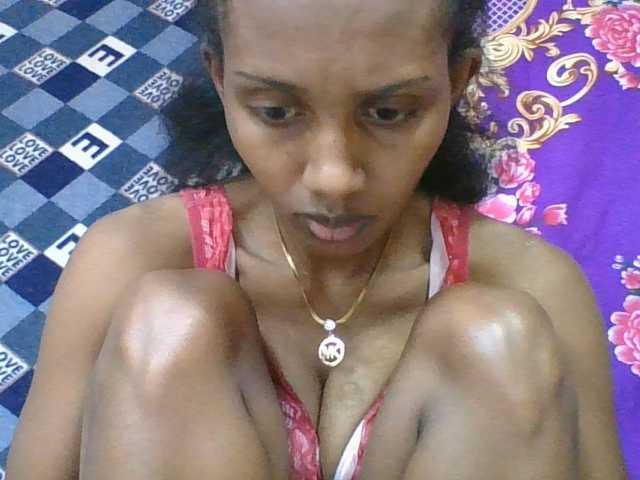 ninie1a webcam bongacams model stream image