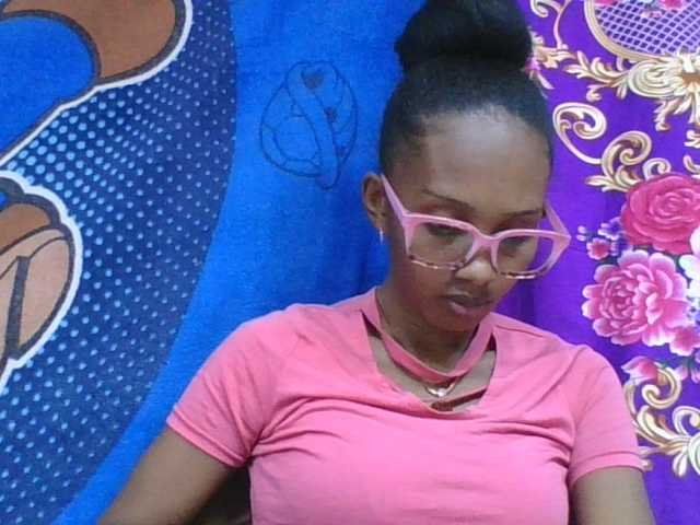 ninie1a live webcam show