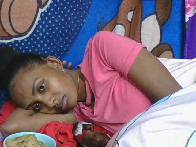 ninie1a live webcam show