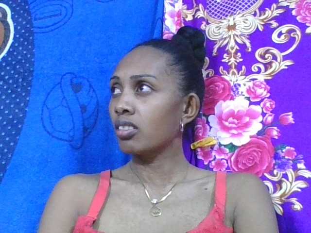 ninie1a live webcam show