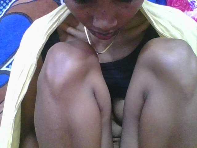 ninie1a live cam on BongaCams