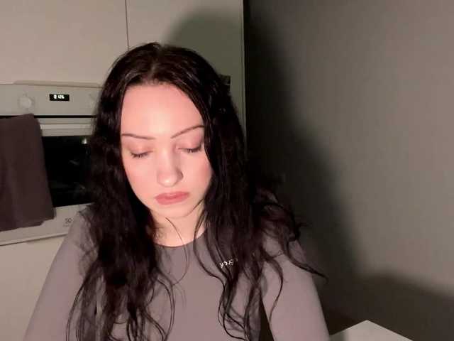 MeowAlika live cam on BongaCams