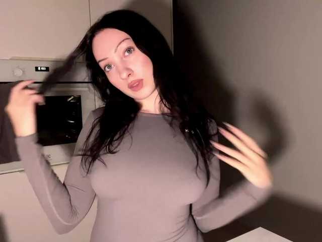 MeowAlika live cam on BongaCams