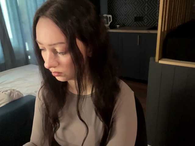 MeowAlika live cam on BongaCams