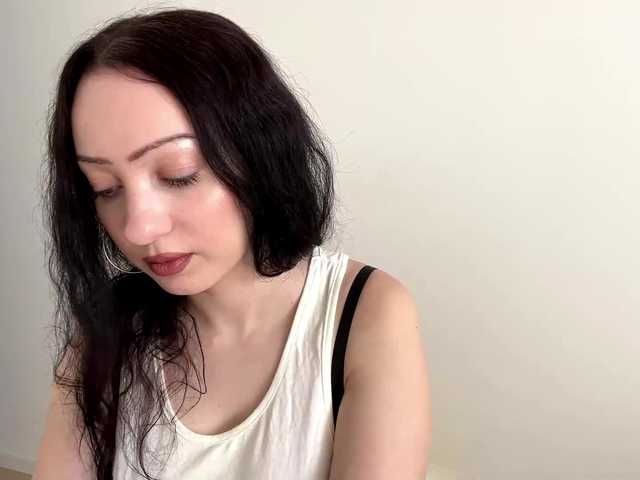 MeowAlika live cam on BongaCams