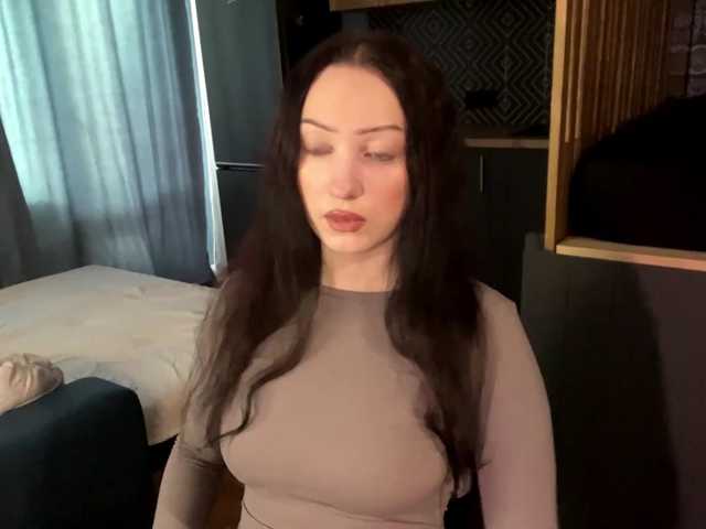MeowAlika live cam on BongaCams