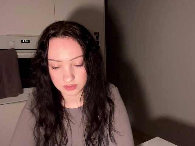 MeowAlika live cam on BongaCams
