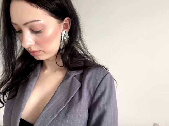 MeowAlika live cam on BongaCams