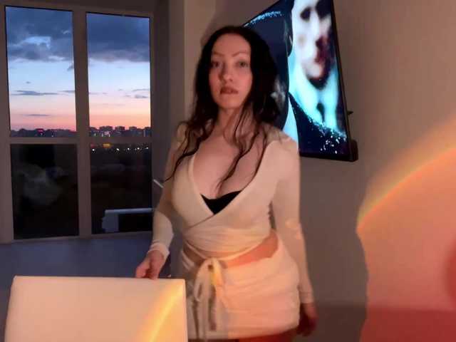 MeowAlika live cam on BongaCams