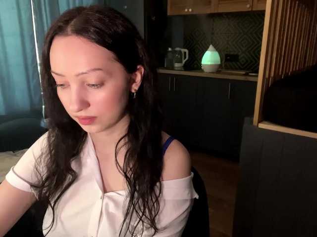 MeowAlika live cam on BongaCams