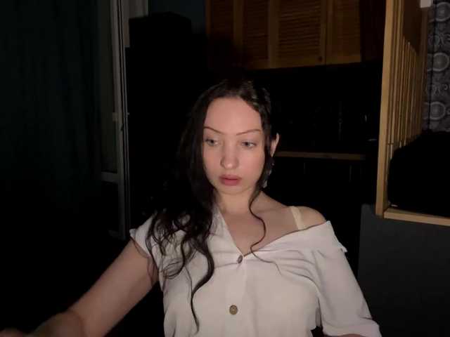 MeowAlika live cam on BongaCams