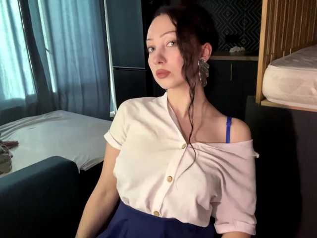 MeowAlika live cam on BongaCams