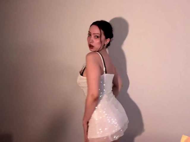 MeowAlika live cam on BongaCams