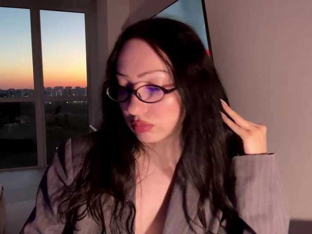 MeowAlika live cam on BongaCams