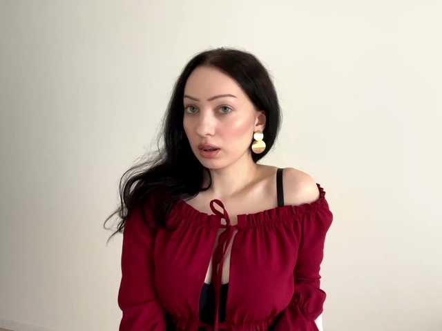 MeowAlika live cam on BongaCams