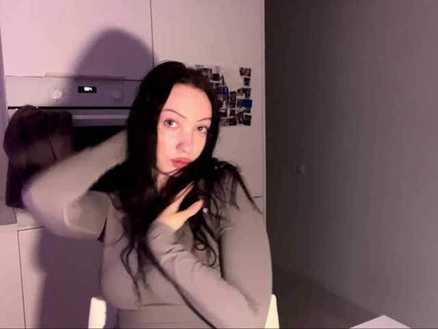 MeowAlika live cam on BongaCams