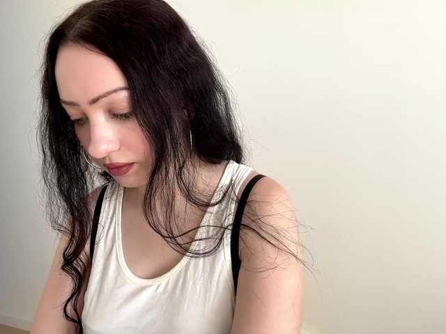 MeowAlika live cam on BongaCams