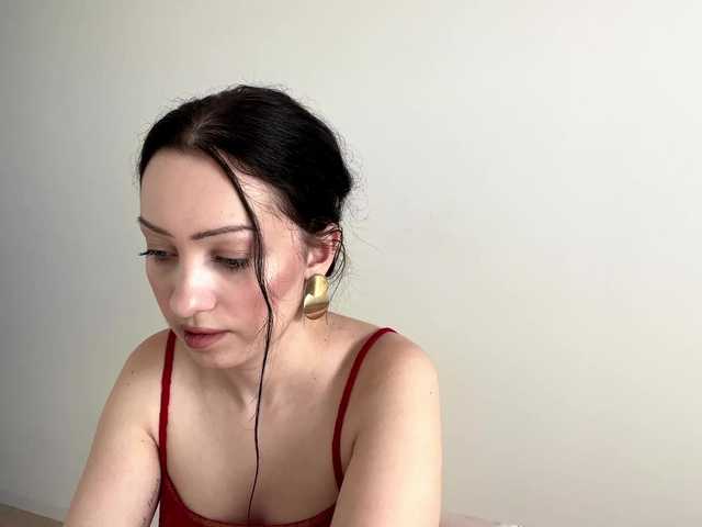 MeowAlika live cam on BongaCams