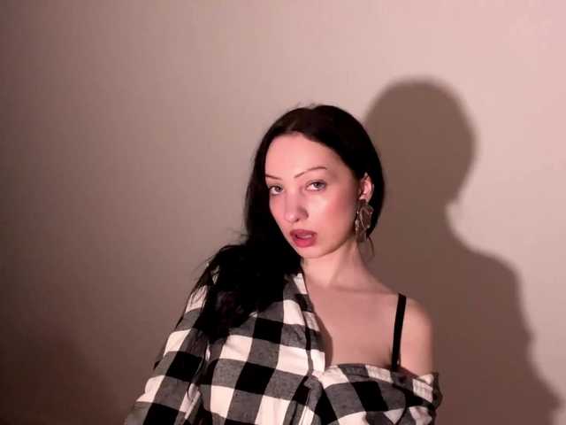 MeowAlika live cam on BongaCams
