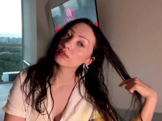 MeowAlika live cam on BongaCams