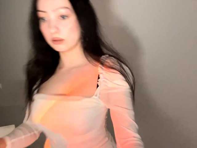 MeowAlika live cam on BongaCams