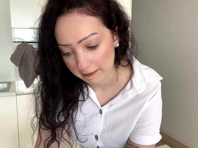 MeowAlika live cam on BongaCams