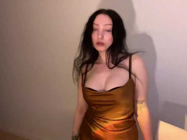 MeowAlika live cam on BongaCams
