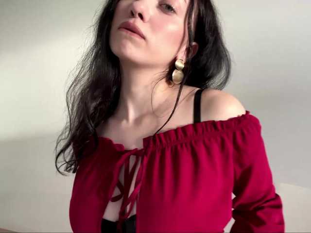 MeowAlika live cam on BongaCams