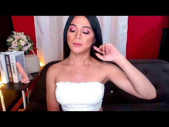 MajestyElla Live Webcam on BongaCams